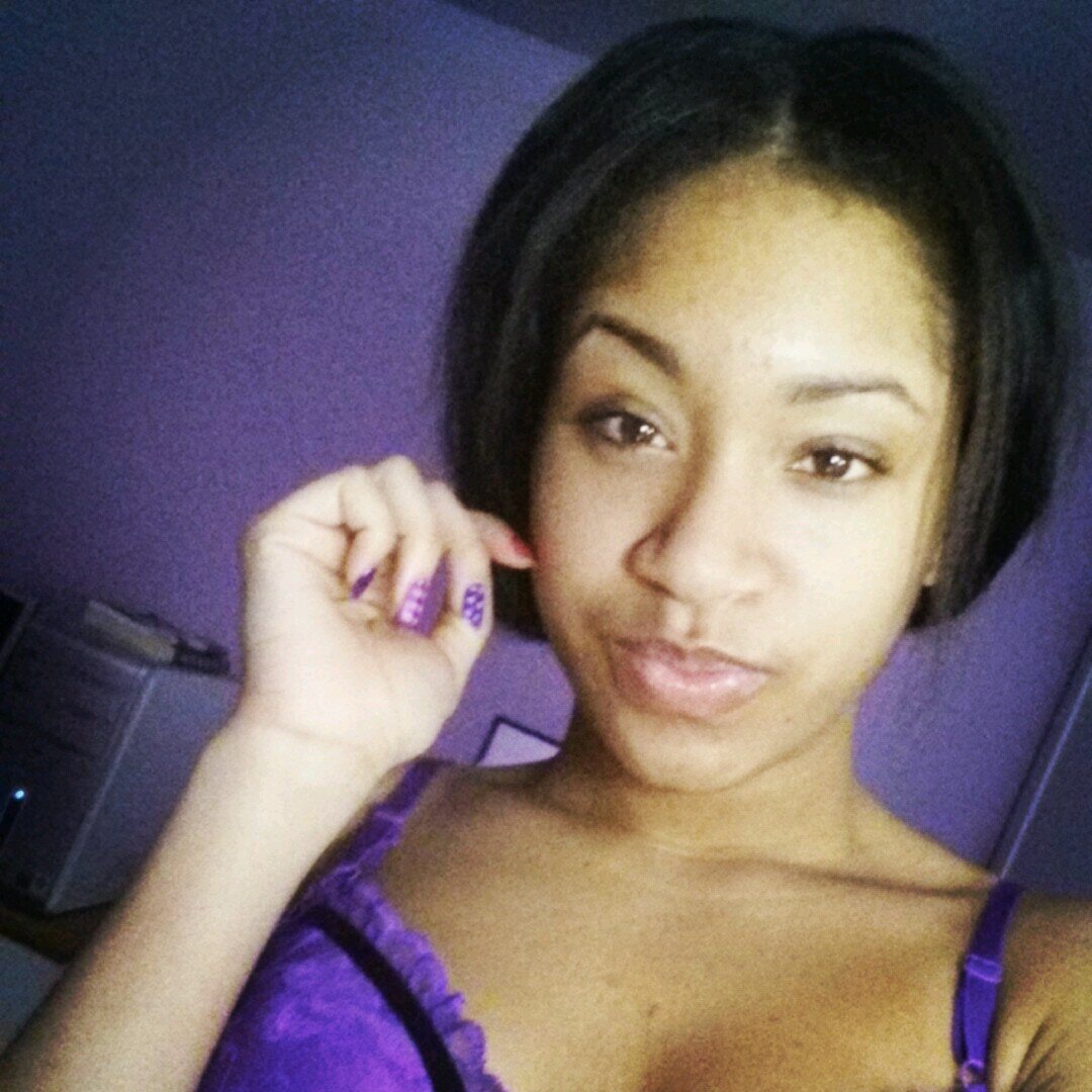 Kayy_Shante's profile picture. Follow me I will follow back :) #TeamGodMommy Loving God & my family. Just tryna make it in life