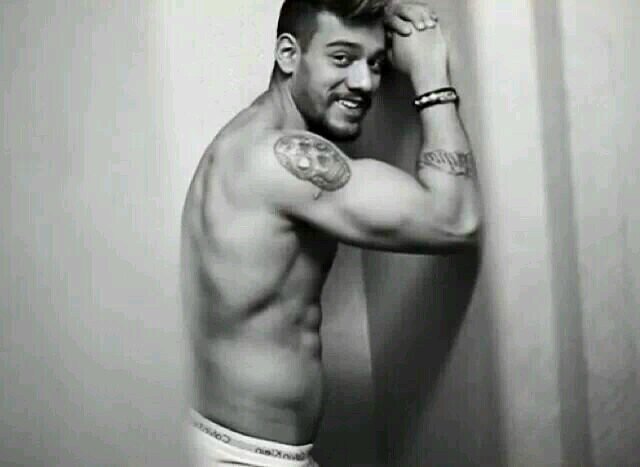 ( não deem unf, conta reserva ) . ''Amar voce me faz bem @lucaslucco'' - 22/11
