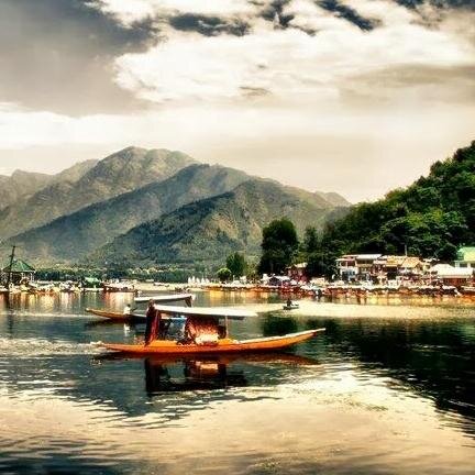 Mata Vaishnodevi Packages / Kashmir Tour Packages / Leh Tour packages / +91 98 58 58 58 50 // kashmirtravelshop@yahoo.com