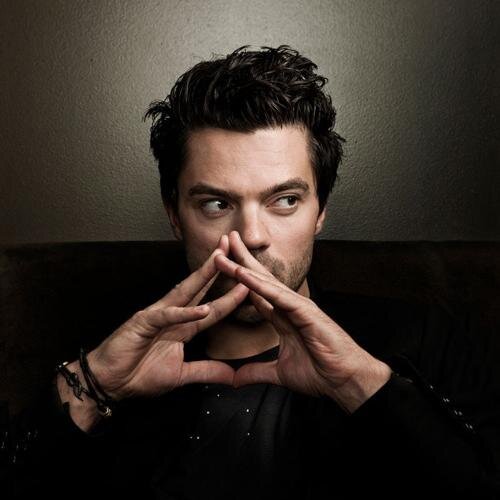 VampiricEntity's profile picture. I'm a slave to eternity; I need to make it worth something. [RP 18+, Vampire]