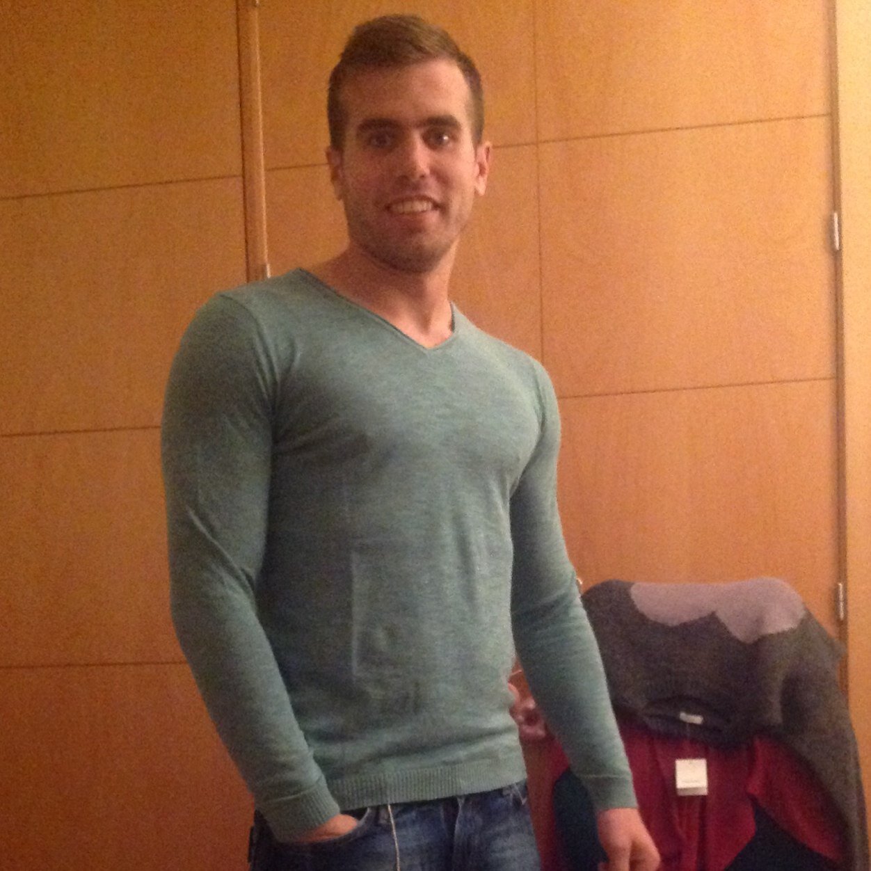 Twitter oficial: Antonio Rodriguez. Opositor de policia nacional.