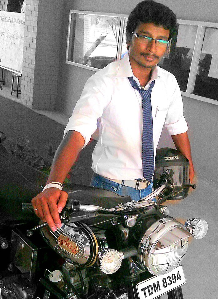 Life becomes romantic when eyes start
looking at some one silently but life
becomes more romantic when some one
starts reading those eyes silently