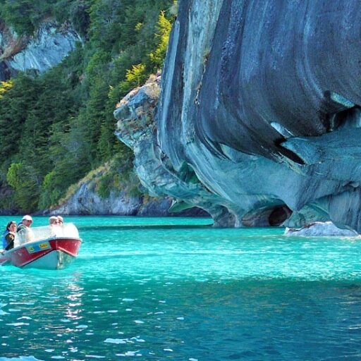 Isadalvarez's profile picture. 