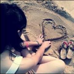 Fitrie32Nurul's profile picture. 