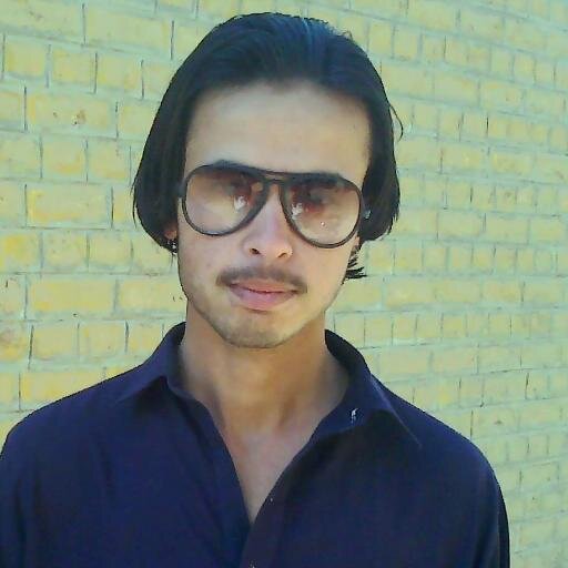 #A_POeT
#A_LoveR
-
Dil Pe RaKHa Hai HaaTH SeeNE Se NiKLe Naa KaHin..

KeH AaJ PHir Sanam KaDe Se Wo Sanam NiKLe...

POeT
#ASaD_ALeeL

@Nawa_E_SaRosH
