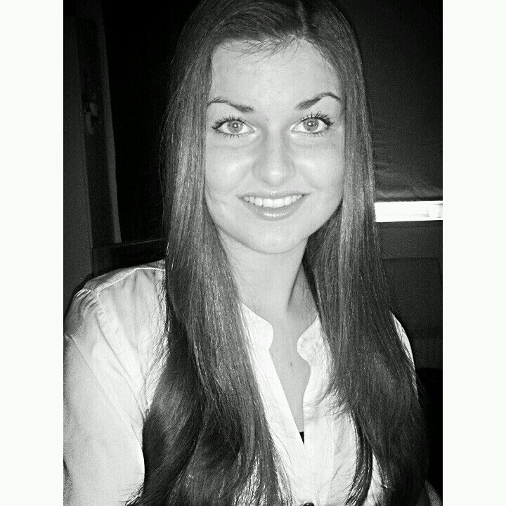 Insta; daniquehullemanx