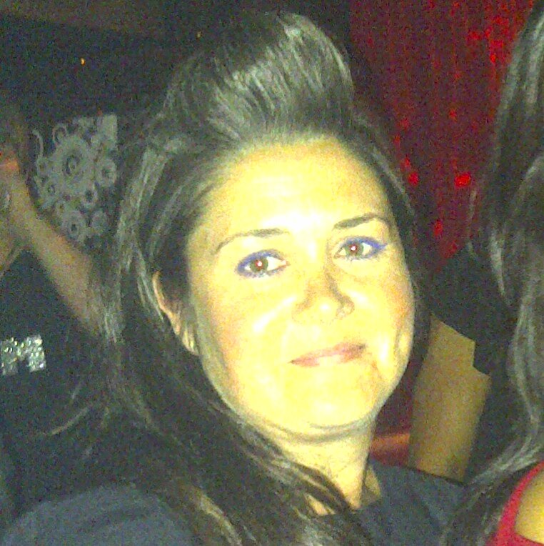 Hair_With_Jayne's profile picture. With over 20yrs of experience in #hairdo , be my guest in the chic  salon in my home. Great prices, free parking, refreshments and laughter! Call-07912882107