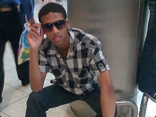 18, Fun..I think. Love meeting new peeps. Follow me and I'll follow back. Aand if you want 2 invite me on bbm well go ahead. pin:25A862CE