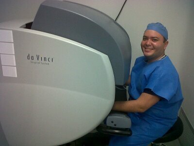Cirujano-Urólogo Diplomado en neurourología-urología femenina-urodinámica Hospital de Clínicas Caracas-Cirugía Robotica email: urologiadeavanzada@gmail.com
