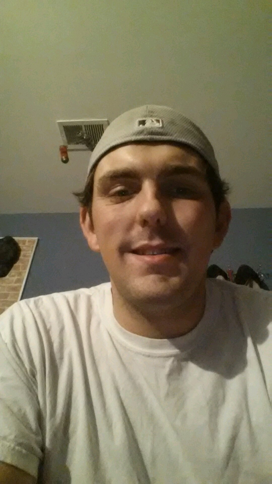 rossboe1480's profile picture. 