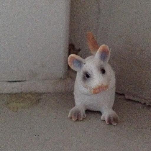 SaraDelCorona's profile picture. Giornalista a Marie Claire, cura il Wow Cinema del magazine. Lotta coi denti per restare ottimista.