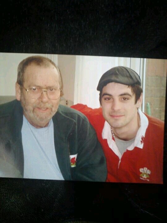 TrottSkiiie's profile picture. 