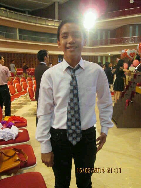 Love God, Love my family, Love my teachers, and of course my friends. Always happy because there is God in my life. :D