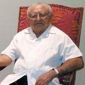 Santiaguero de corazon,Amo a mi merida blanca! Aprendiendo a usar twitter a los 66 años de edad,Mi sobrino escribio esto para mi.