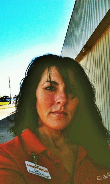 I am the Merchandise Sales Supervisor for the Bismarck Event Center.  I'm excellent in sales and love all the people in our community! I love you ND! ♥