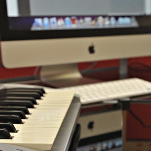 Music Producer ® | Follow and DM for info | Music | Purchase Beats at:
https://t.co/YBWOsNftpE
http://t.co/7XeR81TbBz