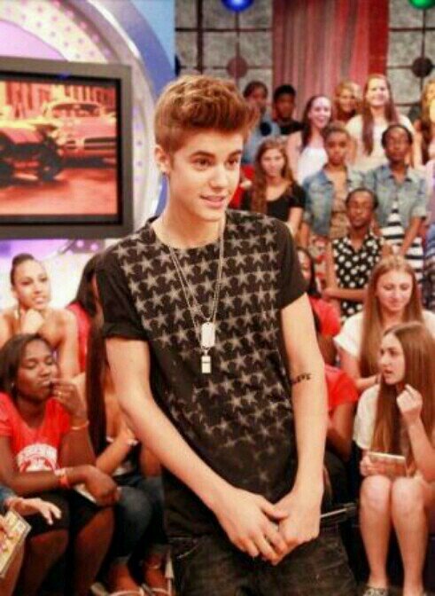 i am very fan of justin bieber. he is a perfect guys for the girls and a boy. i am frech but i love he. its justin bieber man.