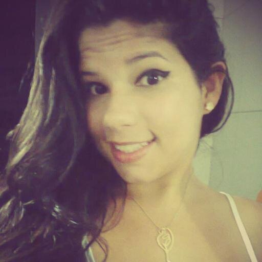 ' Não me importo com o que dizem sobre mim, 
com o que pensam meu respeito, 
porque eu e somente eu :}}  ❜!