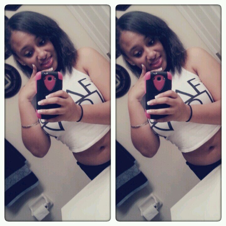 im fake... ok... but my money aint $