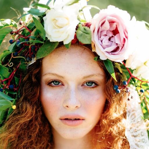 fullbloomOtt's profile picture. making things pretty with flowers.