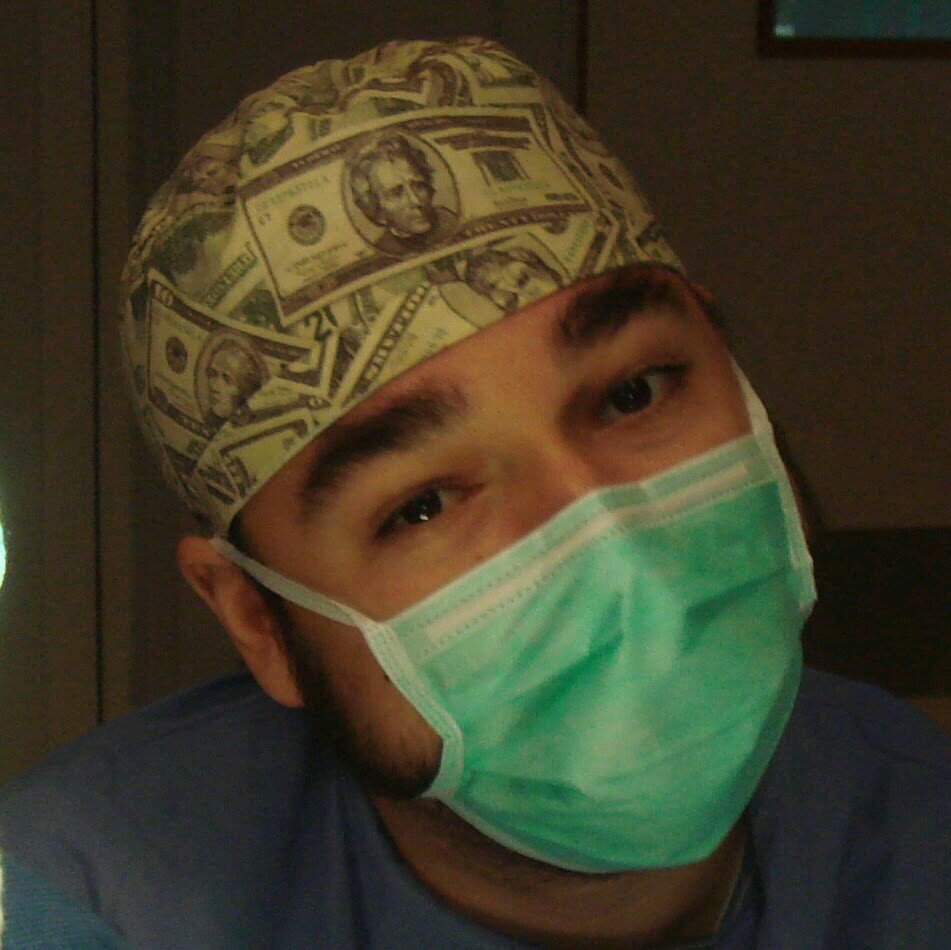 Husband. Father of three. Vascular Surgeon at CUN Madrid
