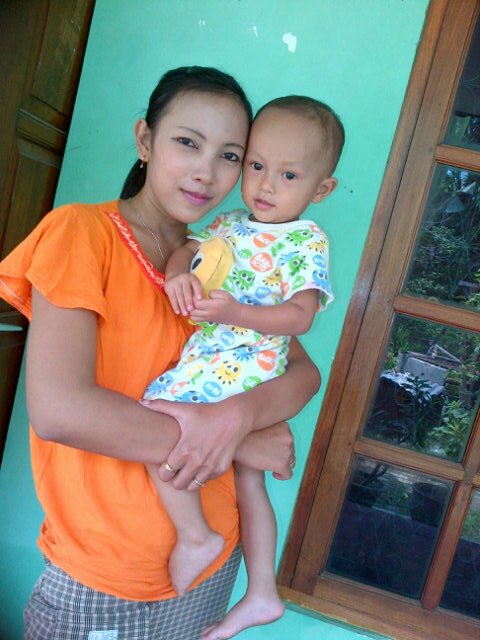 Kluarga adlh anugrah plg trindah bgi xu..
