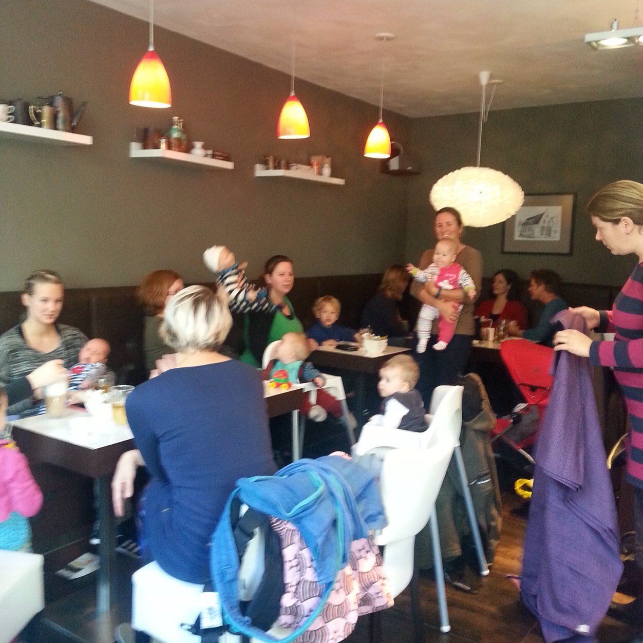 BabyCafeSneek's profile picture. Elke 3e vrijdag vande maand van +/- 10.30 tot 12.00 Voor (aanstaande) ouders en baby's! Organisatie: @bvvitanova & @OnderneMaM