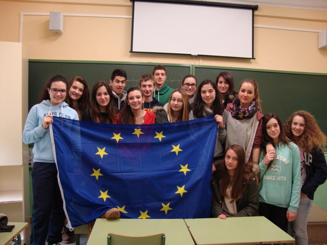 RamonyCajalEuro's profile picture. IES Ramón y Cajal is going to participate in Euroscola and here you will see how are we getting ready to it!
