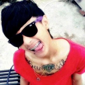 Bisa_Jadi2's profile picture. |We Are Not Fans We Are Family|Pin 3281C9FF|