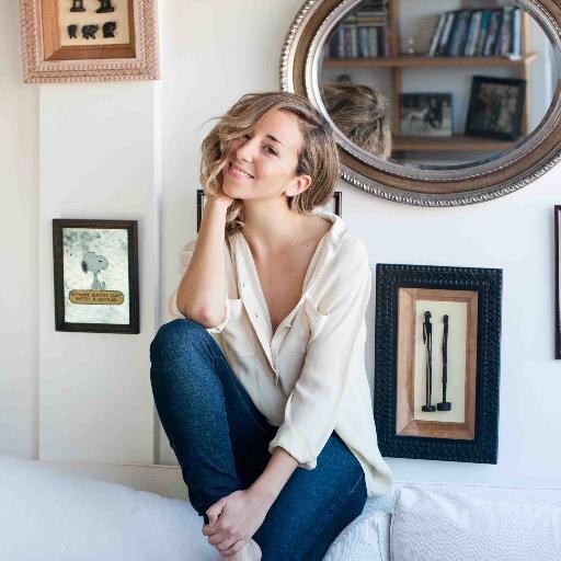 dafschilling's profile picture. Actriz y profesora de YOGA BOOTY BALLET en Argentina.