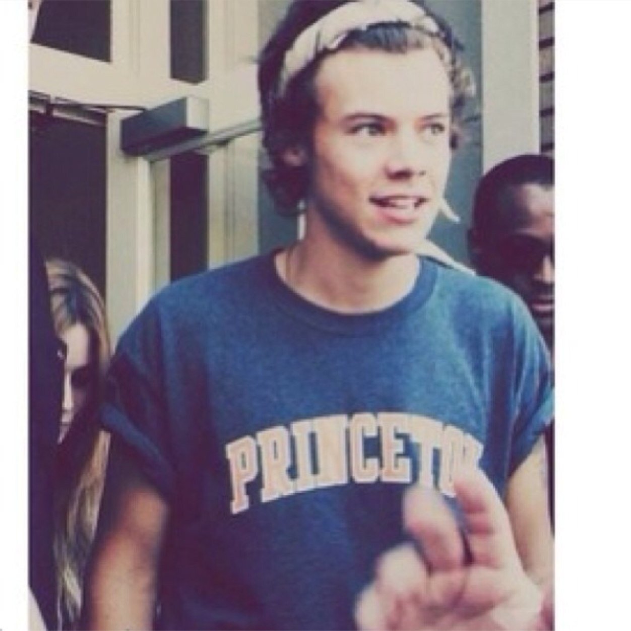 // all credit goes to @sympatheticzjm because she provides everything we post //