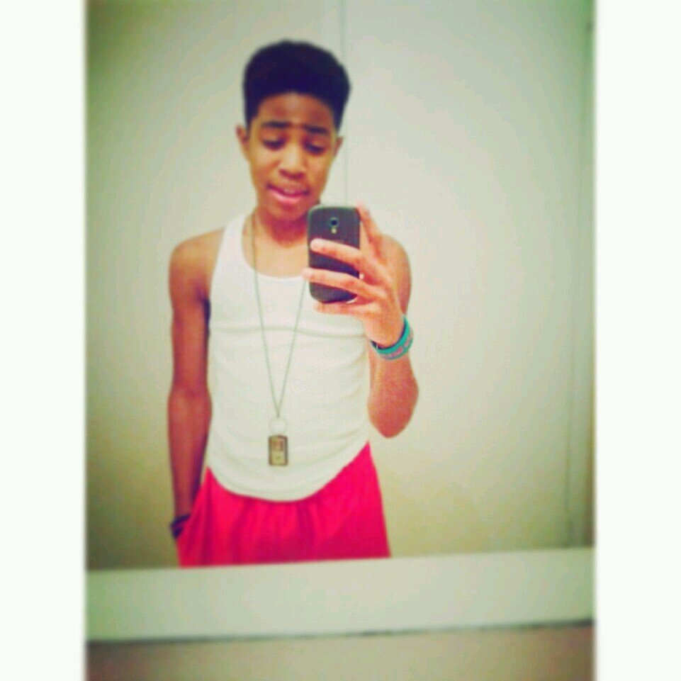 Instagram _pac_man_maniac_14_.Sagittarius.! December 12.!! WAR EAGLE AND GO DUCKS. Future Navy Seal! Barack Obama!