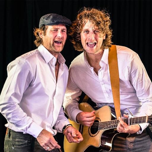 Muzikantentrio uit het Gooi, bedrijfsfeestjes, bruiloften en evenementen, The Kelly's maken er een feestje van!