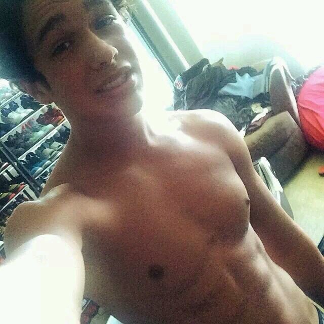 Don't ever let anyone tell you that you can't follow your dreams!!! Mahomie til the end!!!