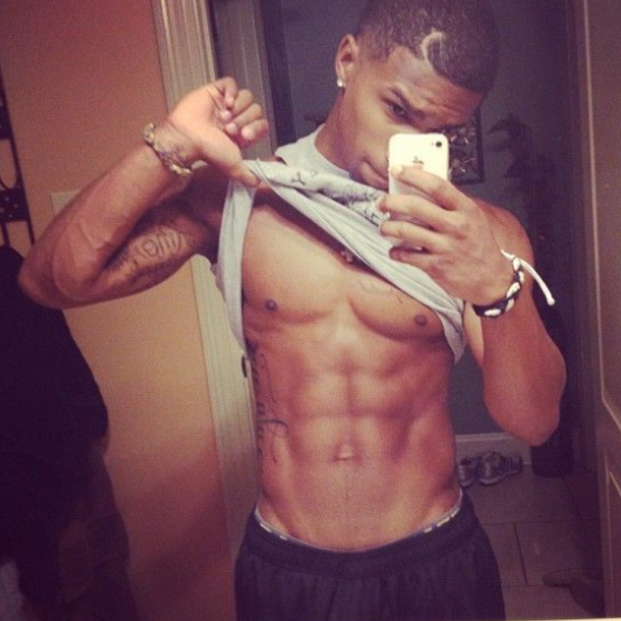 LuckyBoiiJesse's profile picture. NYC . Model/Singer.