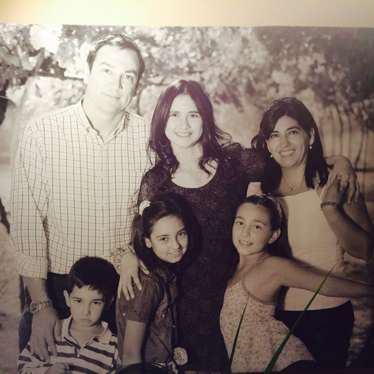 Fotografo de corazon, gozador de mi familia nada mejor que un dia con mi esposa solos los dos, independiente pero de verdad!! Donante de órganos