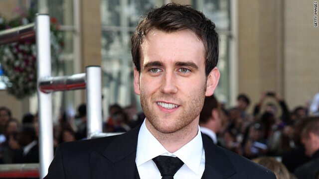Hijo de los famosos Aurores Frank y Alice Longbottom. Pertenezco a Gryffindor. Estoy loco por Luna Lovegood.