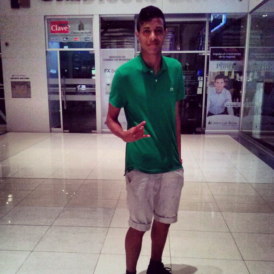 Roliipoop's profile picture. Soy una persona cool! #Sigueme.