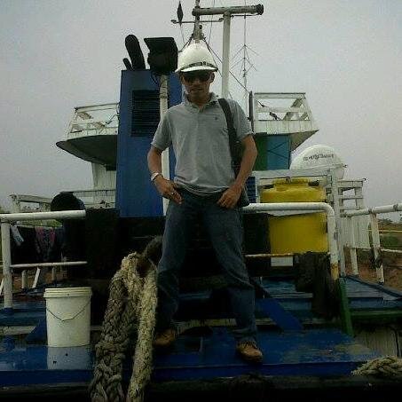 gugunMS's profile picture. Cowok hebat dan cowok idaman itu adalah dia yg bisa bahagiakan Orang tua dan kekasihnya.