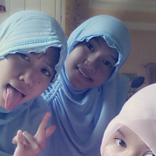 izzamrina's profile picture. 