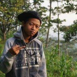 I'am The Most Complete RAPPER In The World :) | WE ARE OUTSIDERS KRETEK ROCK CITY Bhinneka Tunggal HIP HOP DJ Rapper Official : @youngscrap & @dhida_outsiders