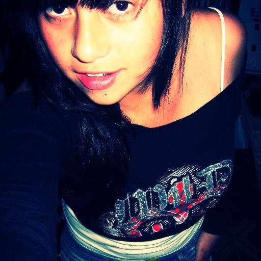   My Angel De La Guarda El Que No Me Desampara
 Ni De Noche Ni De Dia '... :$ Soy Feliz...