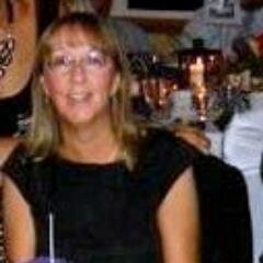 KateJohns,http://t.co/rnXTYFMi2a,Momzinga has what Moms want---good looking men, honest book reviews, healthy recipes, respect. love, and common sense!