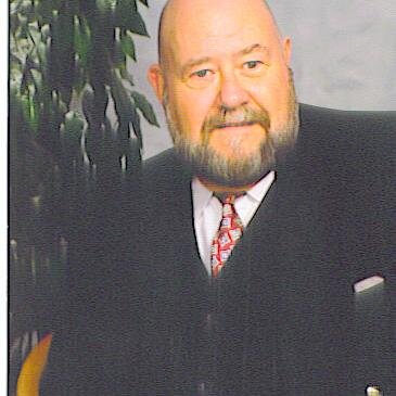 pasteur au québec,église maison,agent d.affaires
habite a Trois_Rivieres