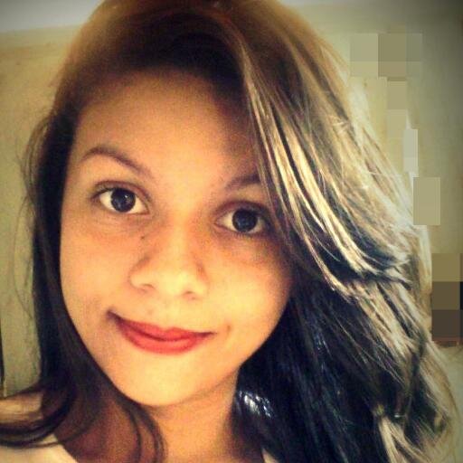 Viivaa a viida da melhoor maneiira possiveel ! :) SÃAAAO PAULINA O/ e uma Menina simplees e com um carisma enorme ! U.u
