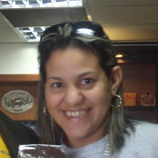 Administradora y Docente, Caraquista, Vino Tinto, Madrilista, pero ante todo orgullosa de haber nacido en una tierra tan hermosa como es MI VENEZUELA.