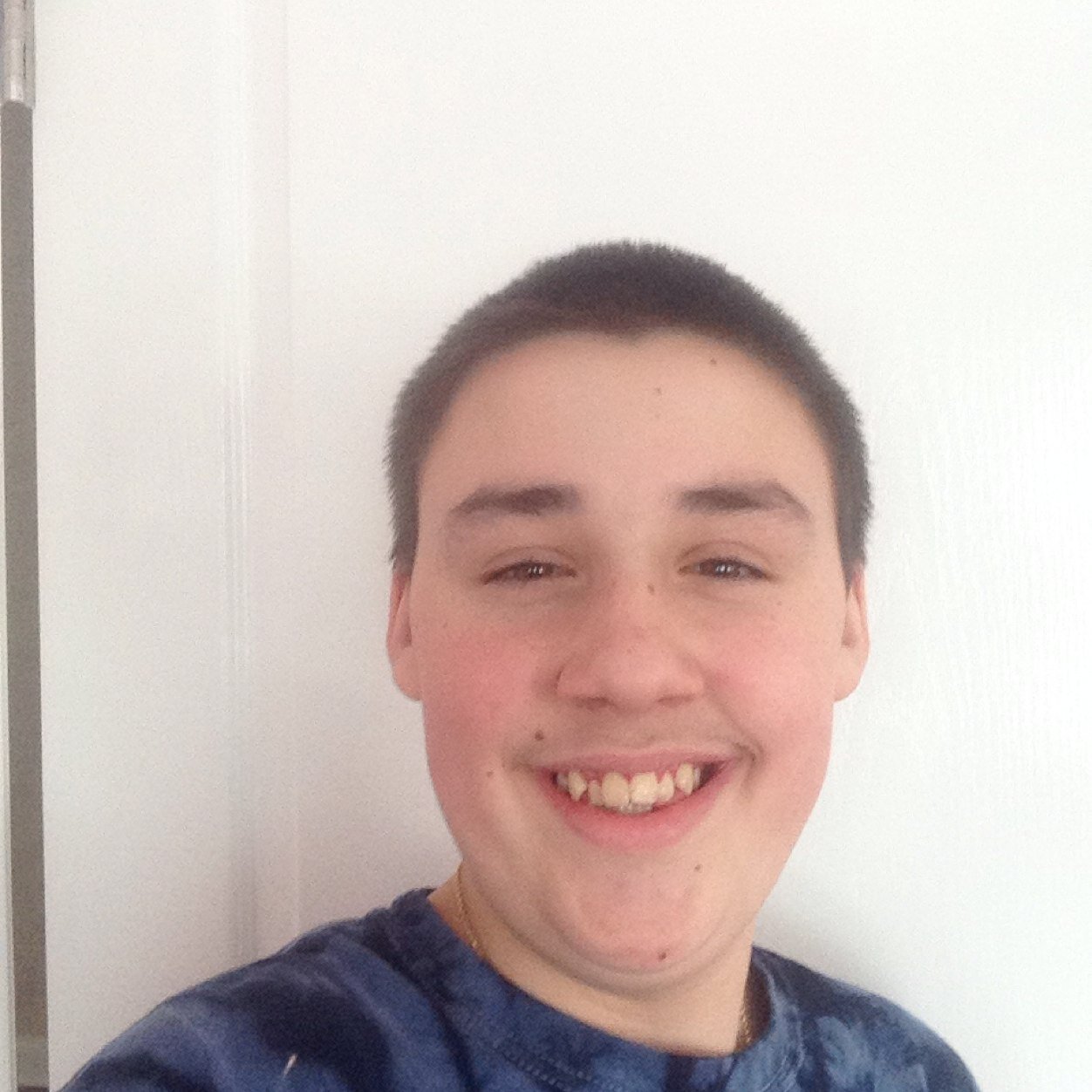 Austin_long19's profile picture. We have a vlog channle on youtube Austinandaliy