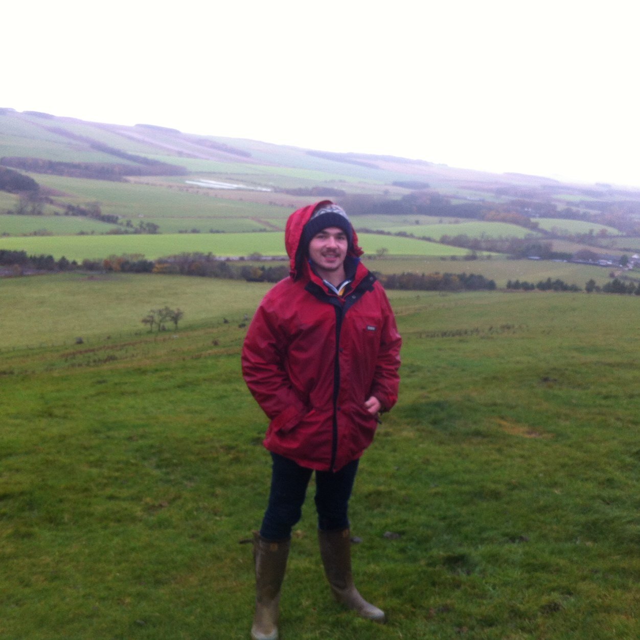 tomkininmonth's profile picture. 