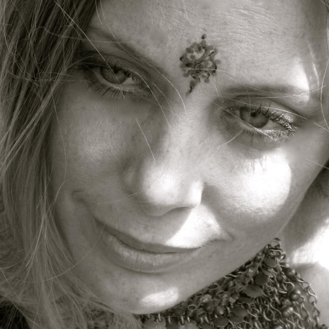 Healer, Counsellor & Teacher, Tanya Wilson offers personal & #spiritual development workshops, #meditation classes, & personal #healing sessions, globally.