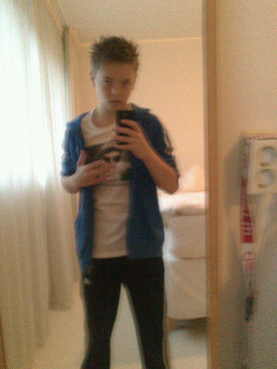 yolo jws   altijd chille met homies smoke with bro jerry  life is a game live your life: yolo!!! you only live once    fuck the police and me.